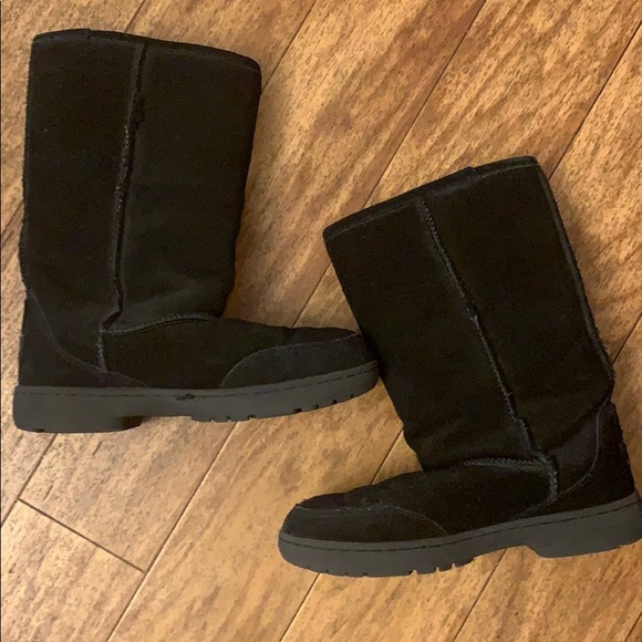 BearPaw size 7 black boots with inner fur - Picture 2 of 4